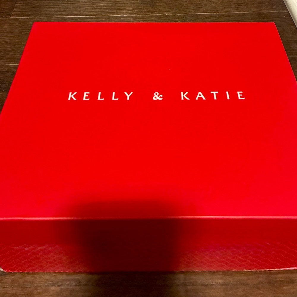 Kelly & Katie elegant cream heels